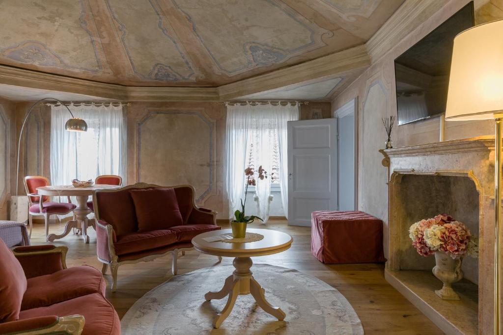 Rooms Castelvecchio - Palazzo Canossa photo 3