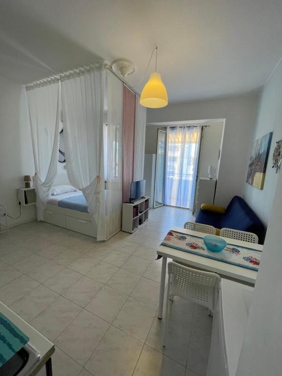 THE BEACH HOUSE photo 2