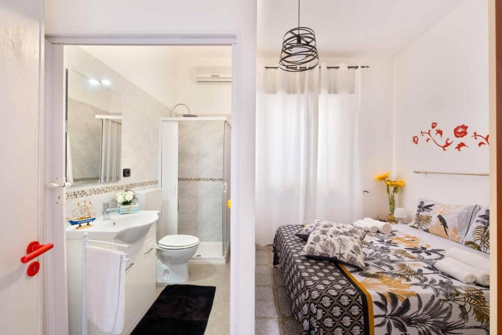 Sunny Haven Villa In Torre Lapillo photo 3