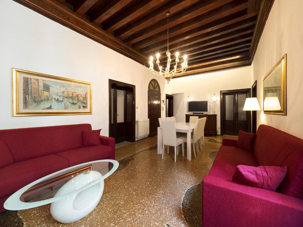 San Marco Schiavoni apartments — photo 1