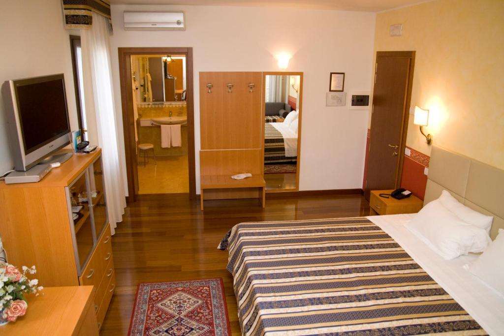 Hotel Ristorante Dotto photo 2