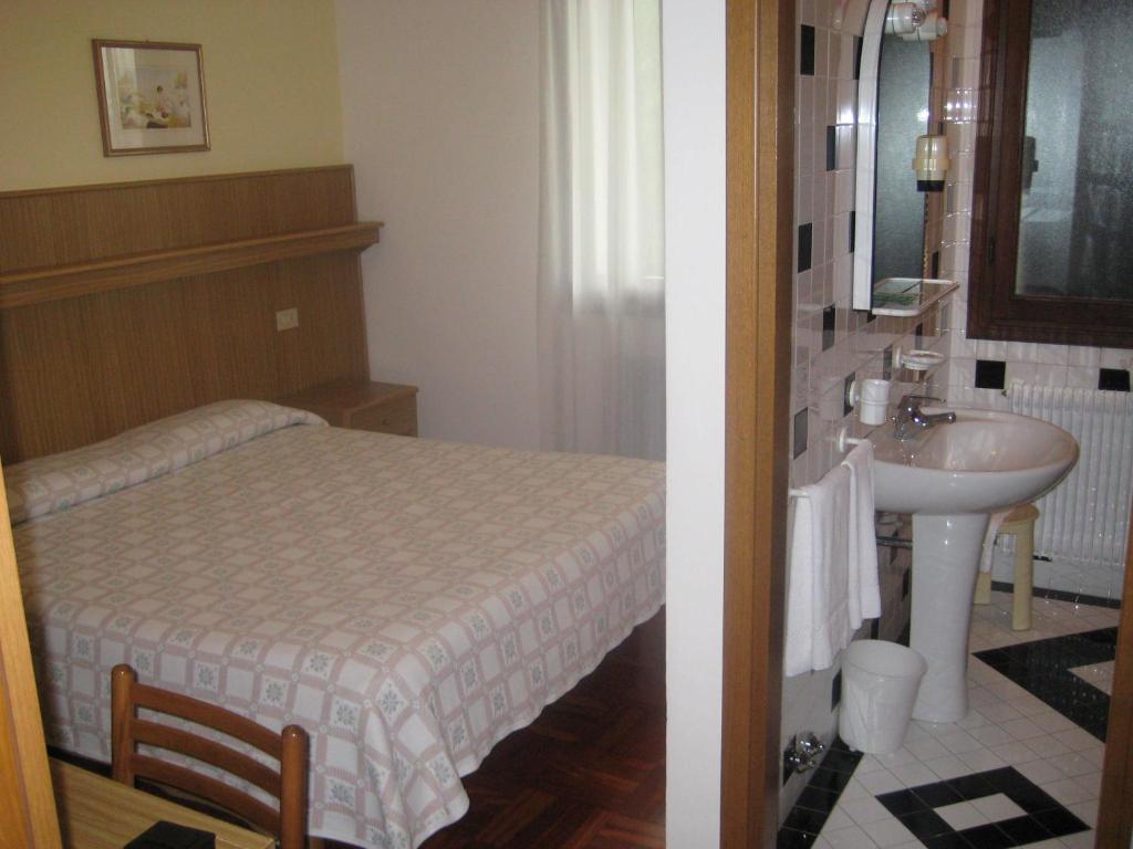 Hotel Ristorante Dotto photo 3