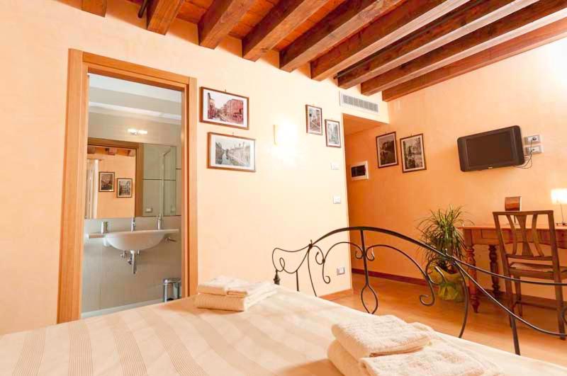 San Cassiano jacuzzi photo 2