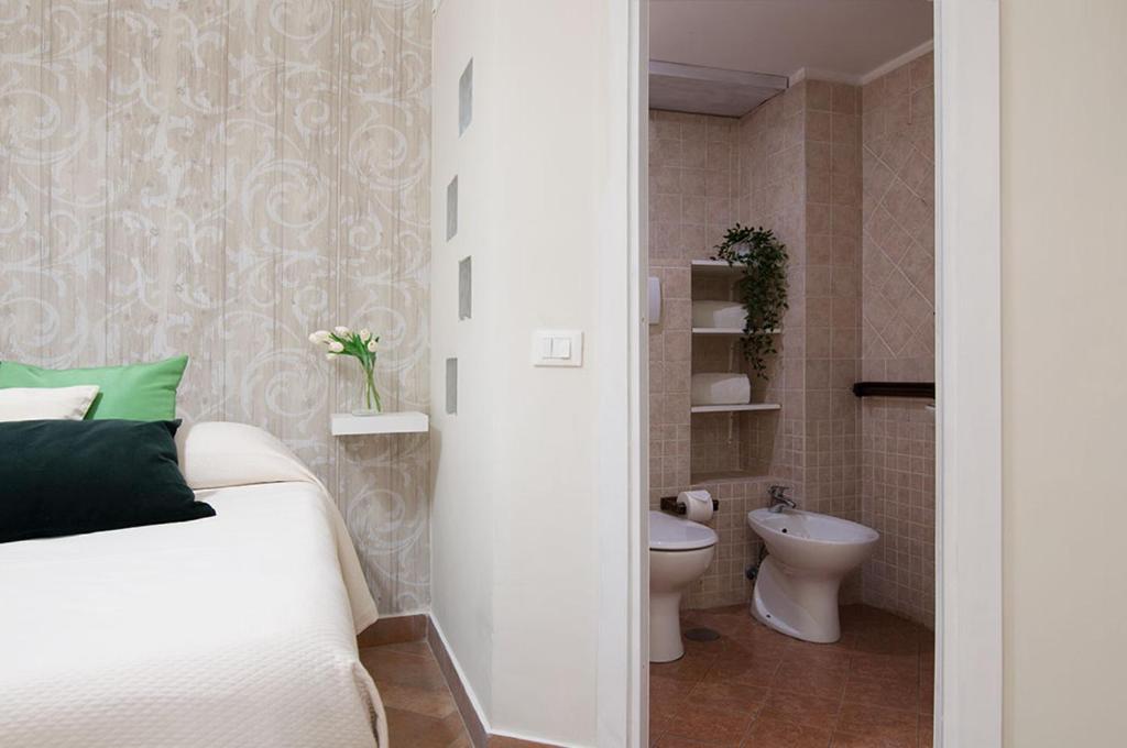 Booking.com: Hotels in Rome. Book your hotel now! photo 3