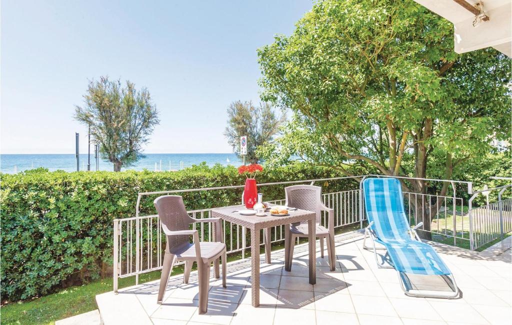 Awesome Home In Terracina Lt photo 2
