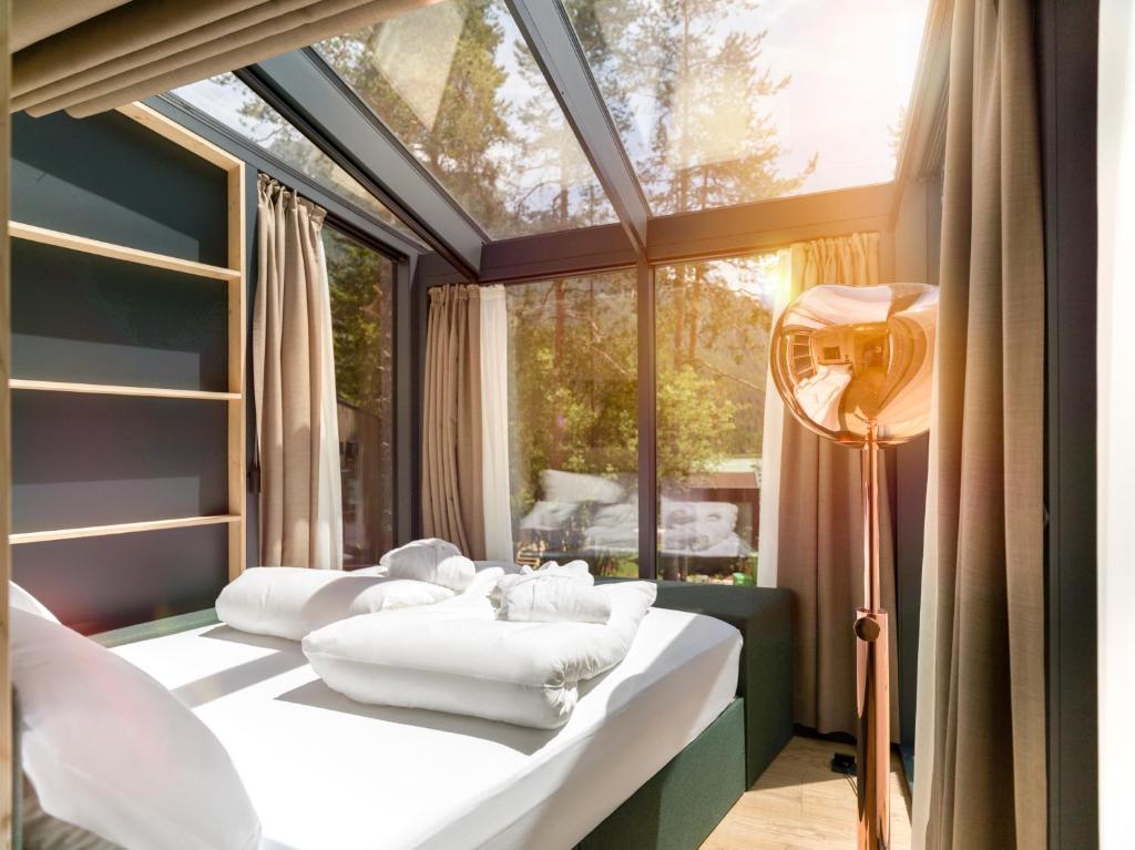 Skyview Chalets am Camping Toblacher See photo 2