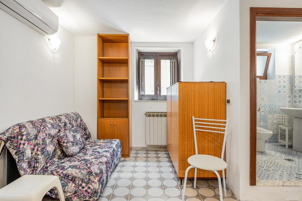 GuestHost - Roomy Central Apartment in the Heart of Taormina photo 3