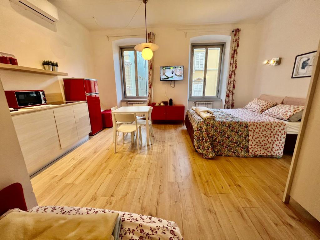 Alla Scalinata del Teatro Rossetti confort suites parcheggio in Viale XX Settembre photo 3