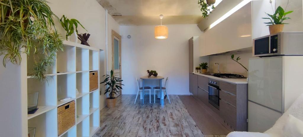 Behind Duomo - Design Apartment in Centro con Parcheggio Disponibile — photo 1