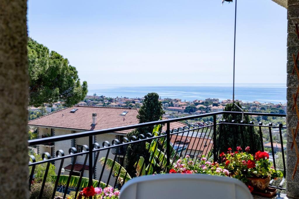 Seaview - Deluxe apartment - Billiard - Pool in July and August - AC in the Bedrooms — photo 1