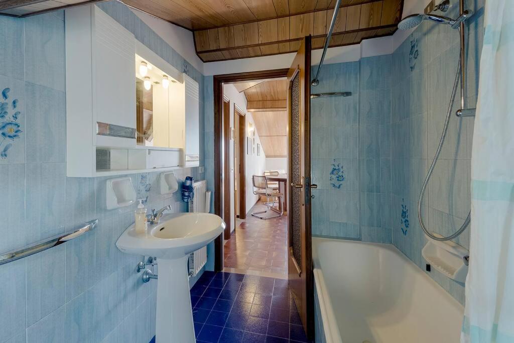 Seaview - Deluxe apartment - Billiard - Pool in July and August - AC in the Bedrooms photo 3