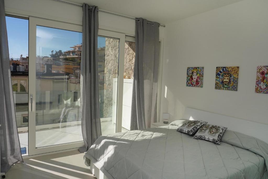 Taormina Silver House & Lukos House by Taormina Holidays photo 2