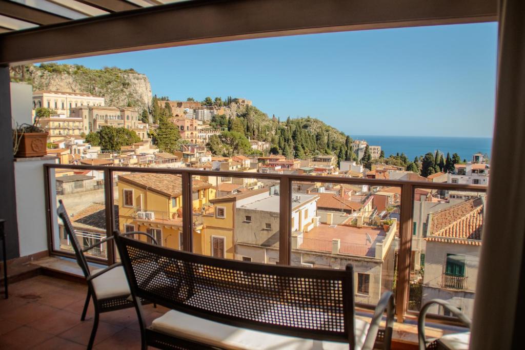 Taormina Palazzo di Ferro photo 2