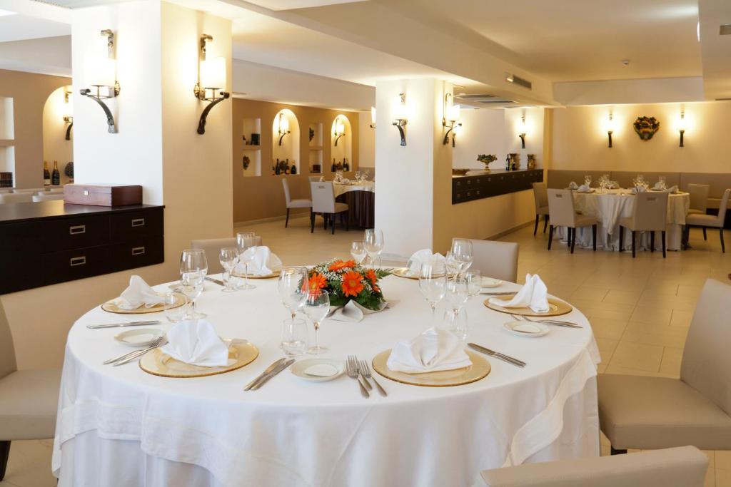 Tropis Hotel photo 3