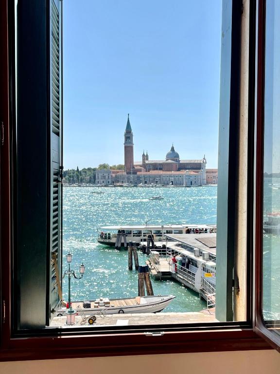The B Collection - San Marco Riva schiavoni photo 2