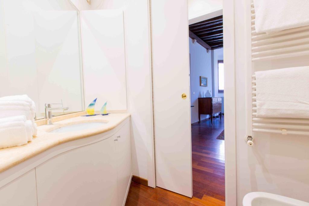 THE ARCH historic accommodation photo 3