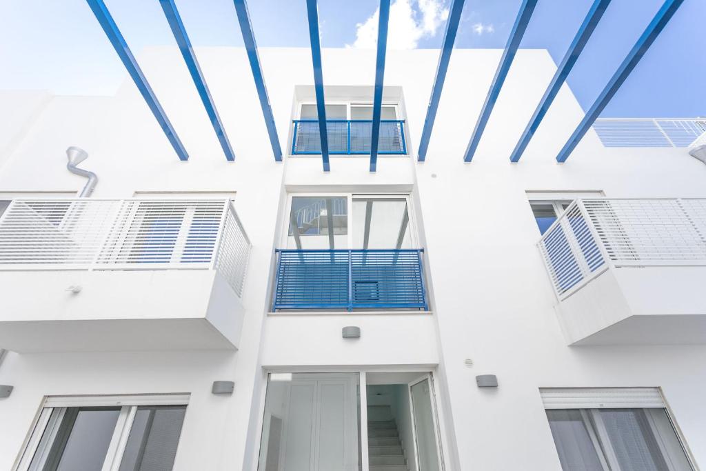 Sunset Holidays — photo 1