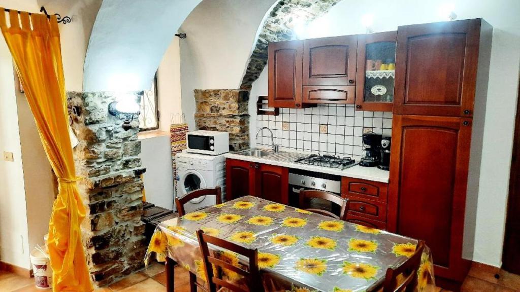 ''SAPORE DI LIGURIA'' in Borgo Antico vicino al mare photo 2