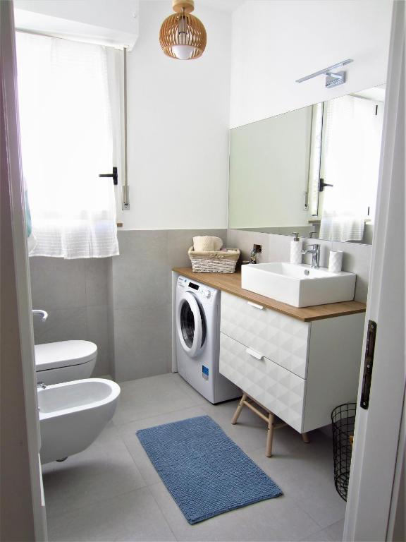 Happy Whale apartment photo 3