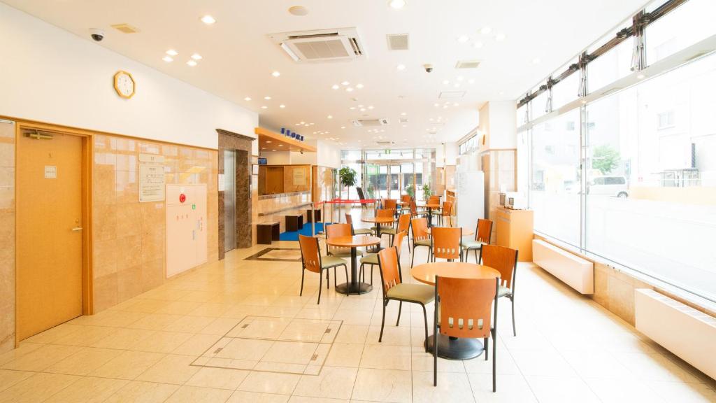 Toyoko Inn Hokkaido Asahikawa Ekimae Ichijo dori photo 3