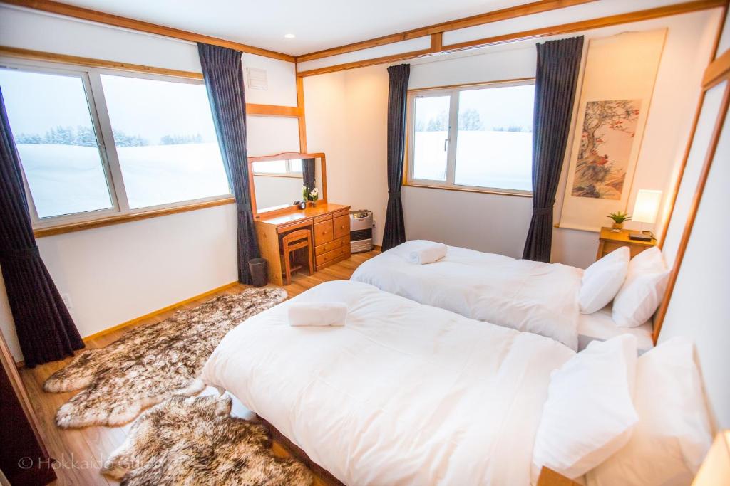 Boutique RUSUTSU HOLIDAY CHALET photo 2
