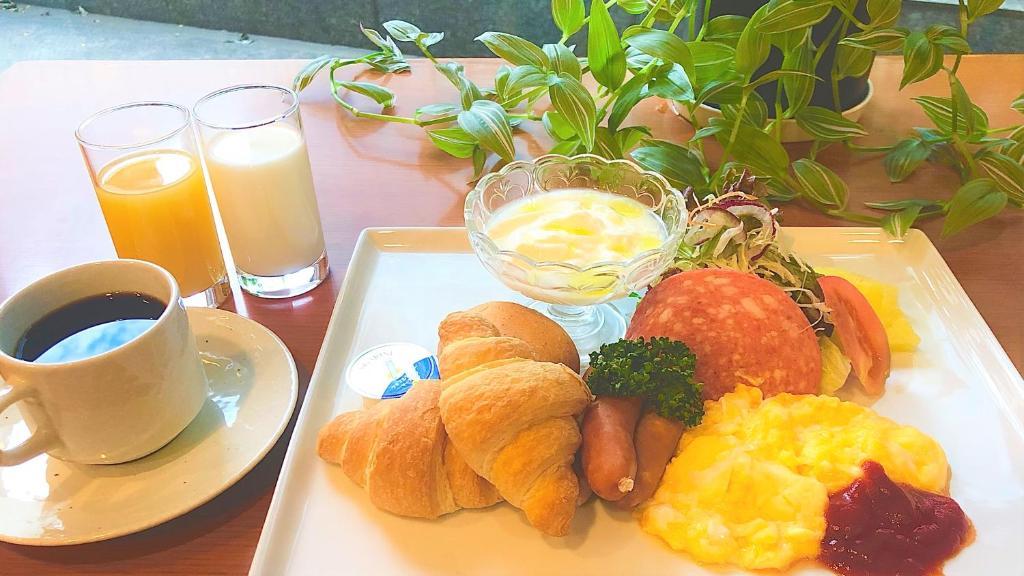 Hotel Shin Osaka photo 3
