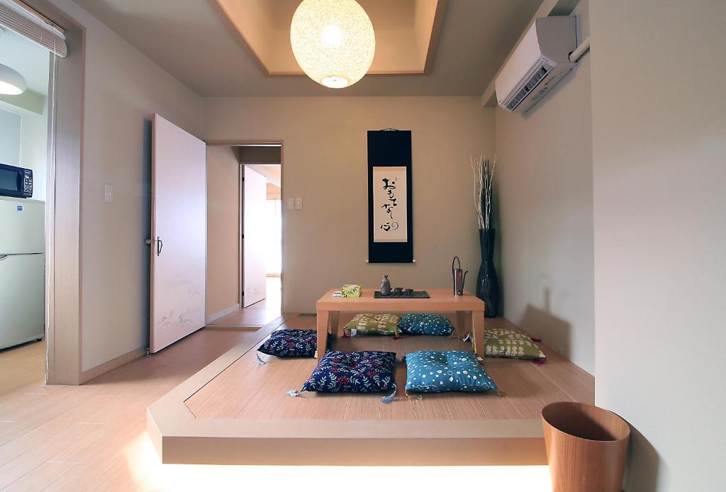 Spacious Tokyo Apartment for 6-8 Guests!! 1 min to Morisita Station photo 3