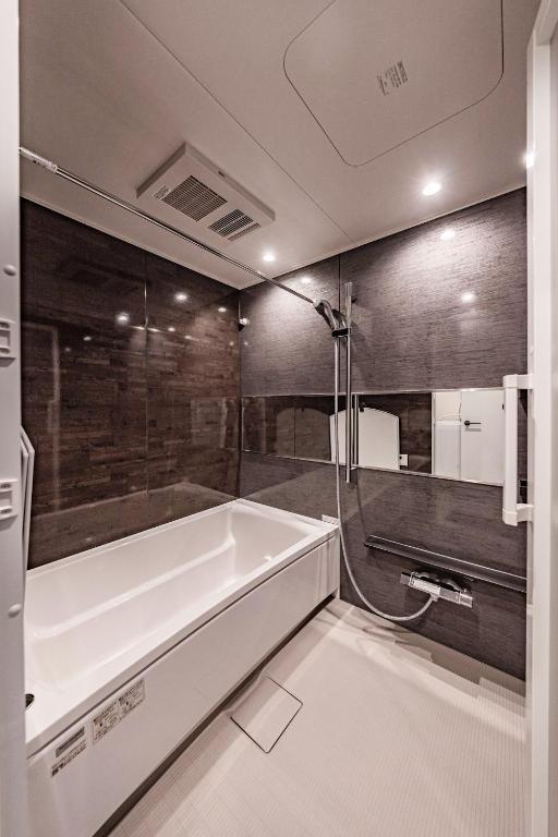 Namba River Side Garden Hotel 201 photo 3