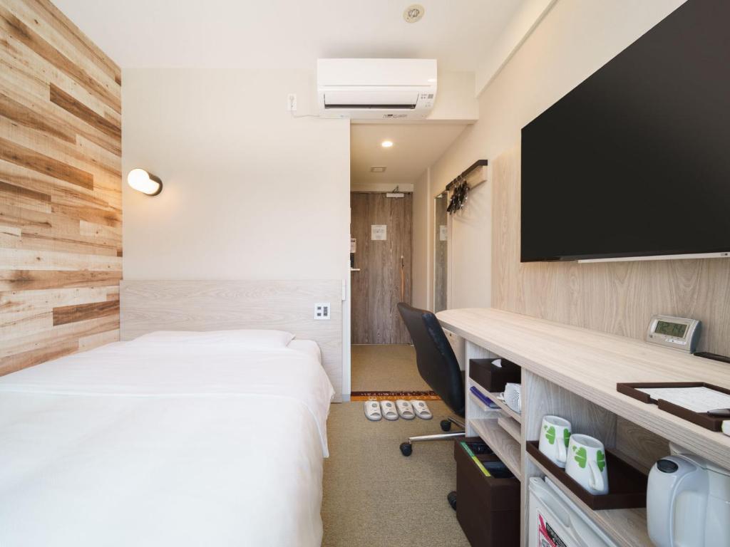 Super Hotel Shinbashi-Karasumoriguchi photo 2