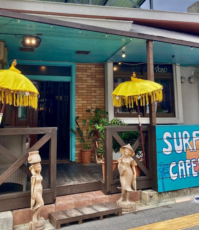 Surfer's Cafe& Hostel — photo 1