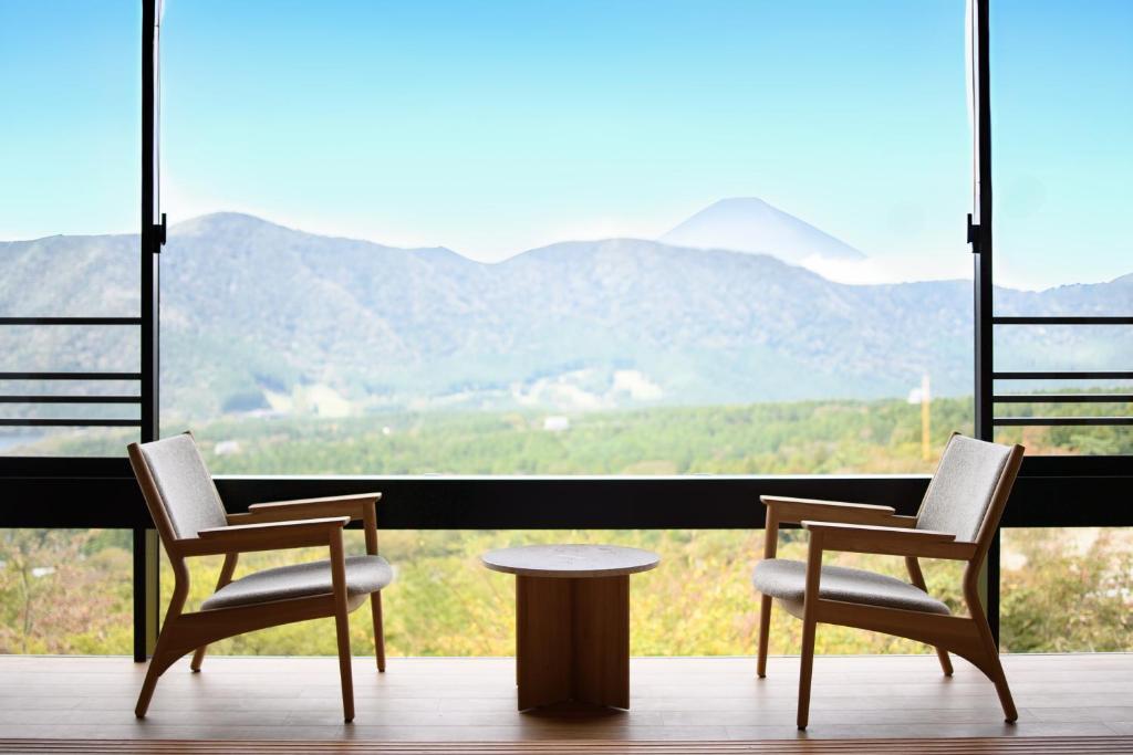 Hakone Ashinoko Bikeikan 箱根芦ノ湖 美景館 — photo 1