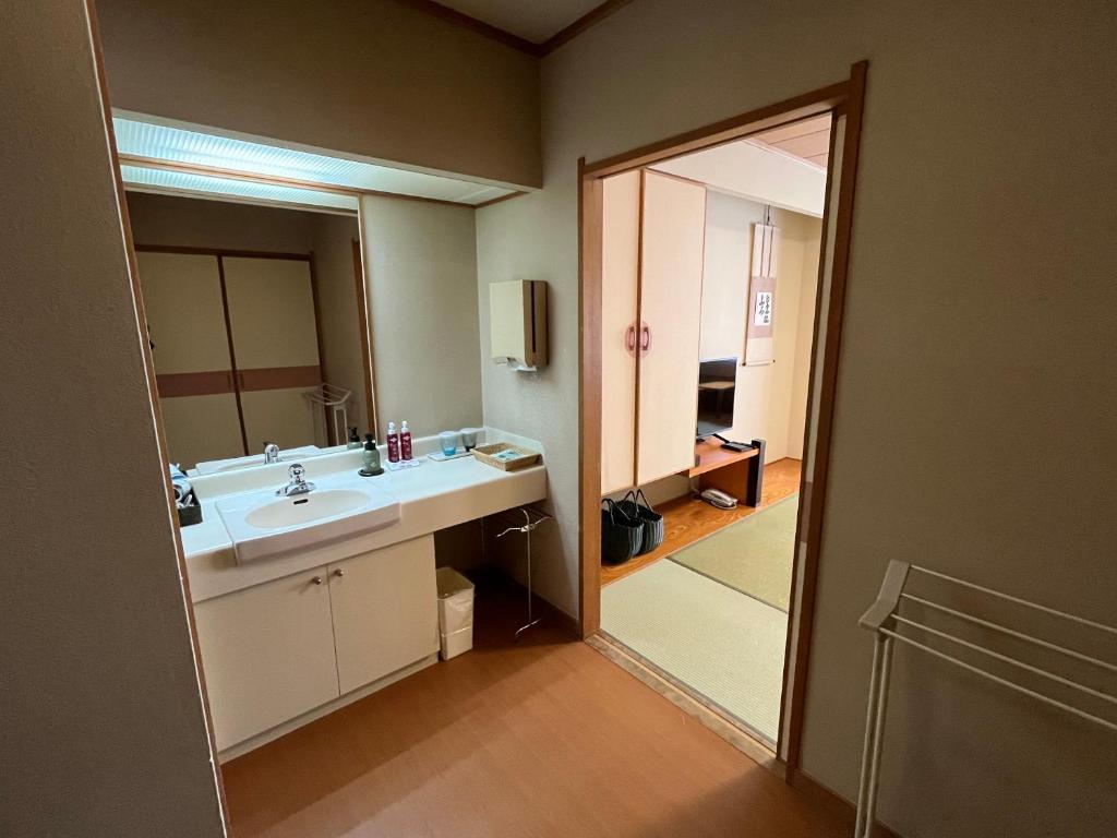 Takinoya Bekkan Tamanoyu photo 3