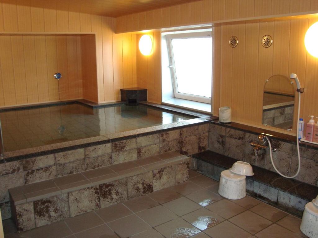 Hotel Route-Inn Gifuhashima Ekimae photo 3