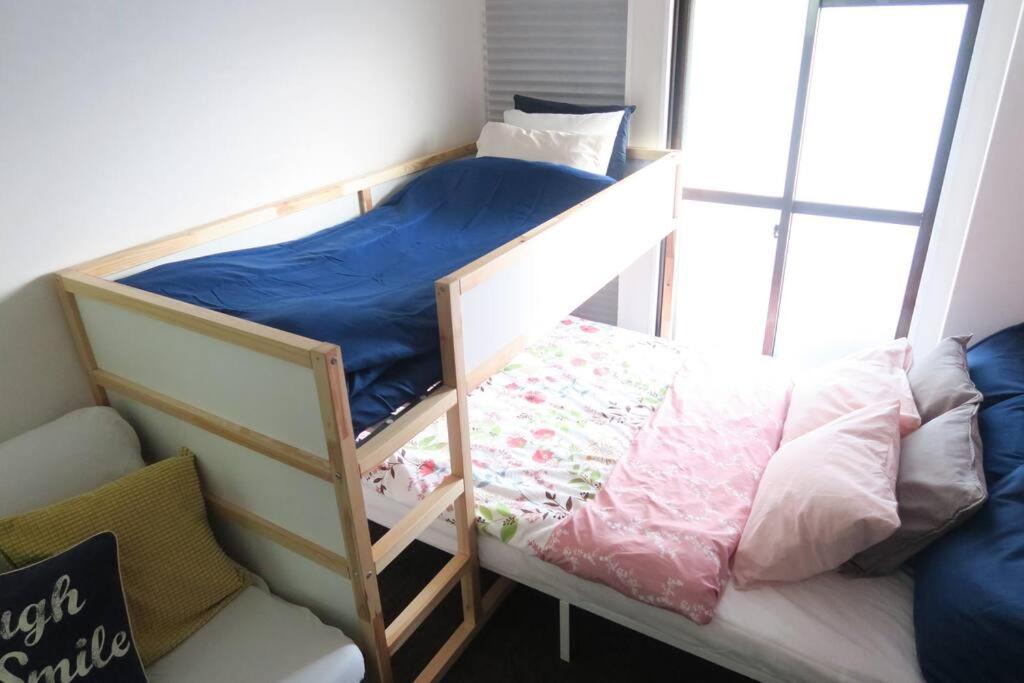 A's Guest Room 303 — photo 1