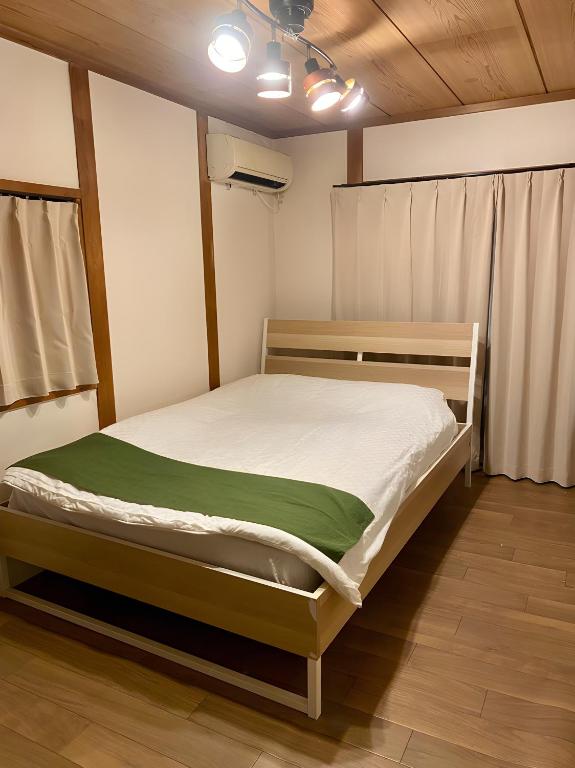 Spacious Modern Japanese-Style 3BR House Walk to Tenma Izakaya Area Direct Access to Umeda & Namba photo 2