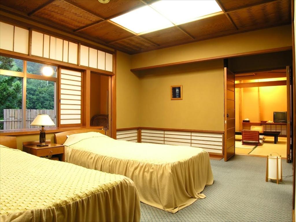 Yunokaze HAZU photo 2
