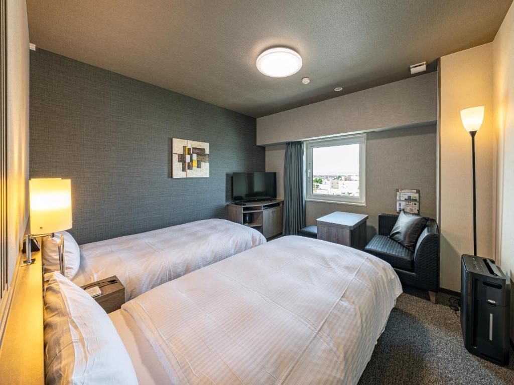 Hotel Route Inn Tonami Inter photo 2