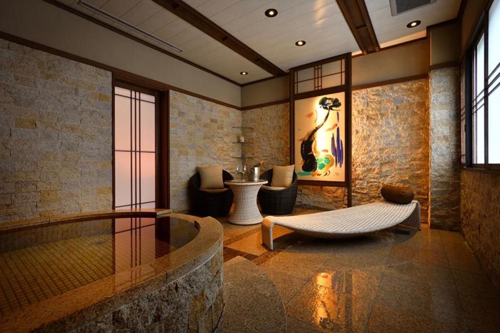 Shima Onsen Yoshimoto photo 3