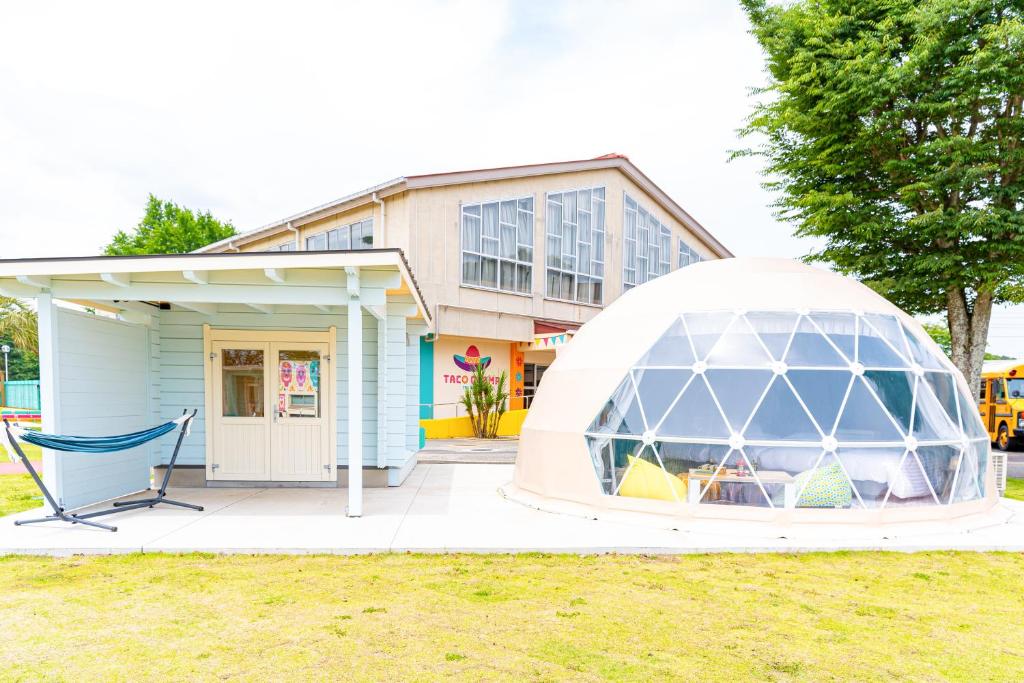 TACO GLAMP — photo 1