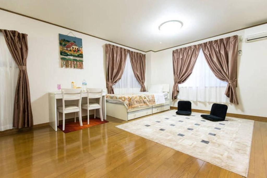 Shinjuku Apartment 103 photo 2