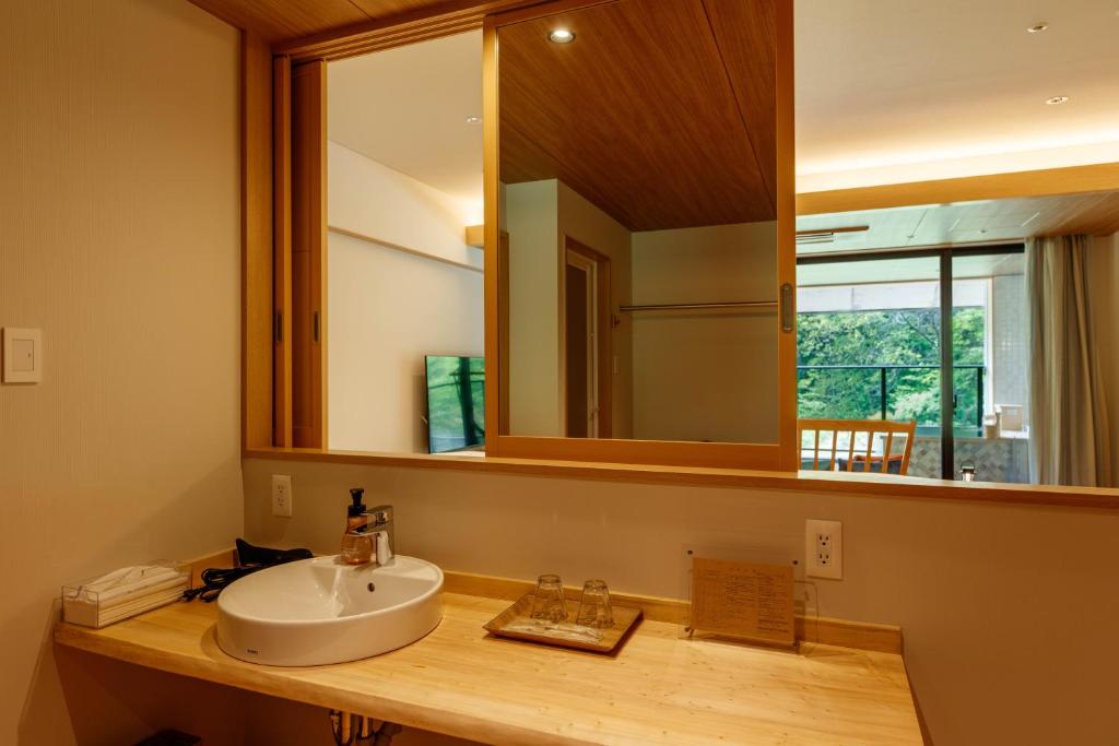 Sakunami Onsen Yuzukushi Salon Ichinobo photo 2