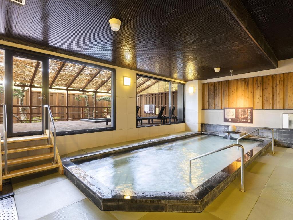 Ooedo Onsen Monogatari Premium Shima Saichoraku photo 3