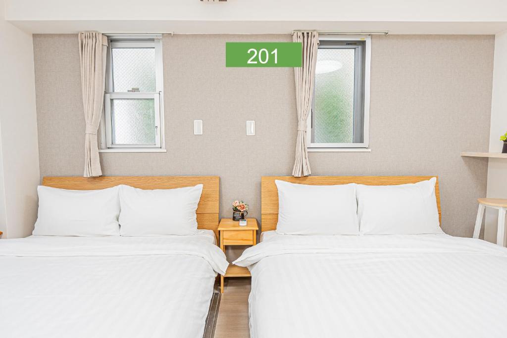 Shinjuku Downtown 1min walk to metro Cozy APT photo 2