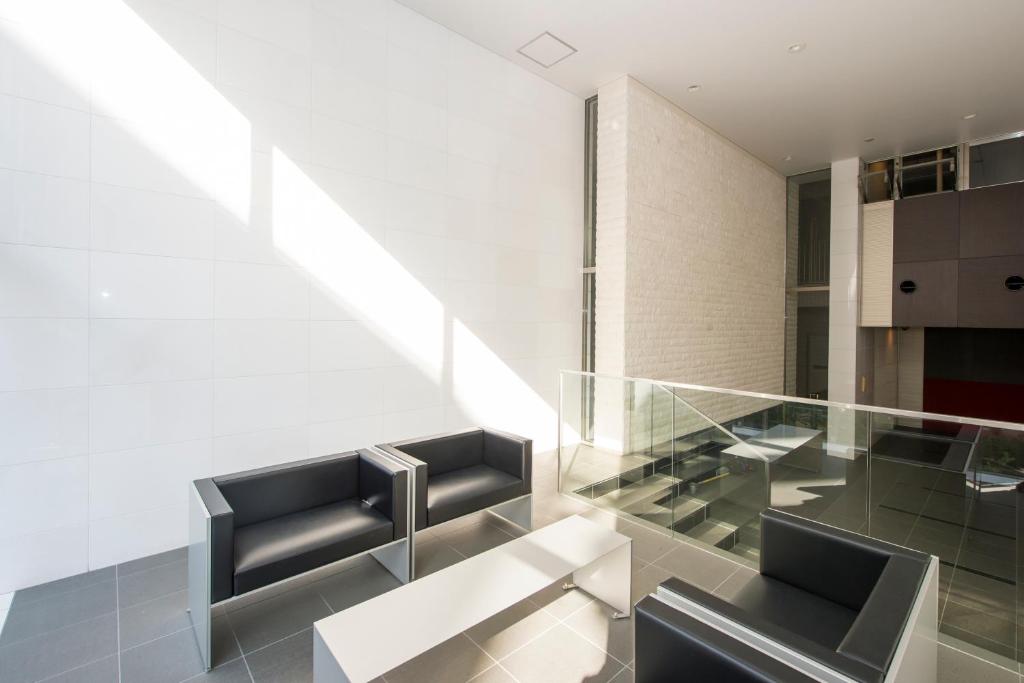 City Hotel Shinsaibashi Lofts — photo 1