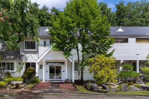 Fujiyama Inn Conifer — photo 1