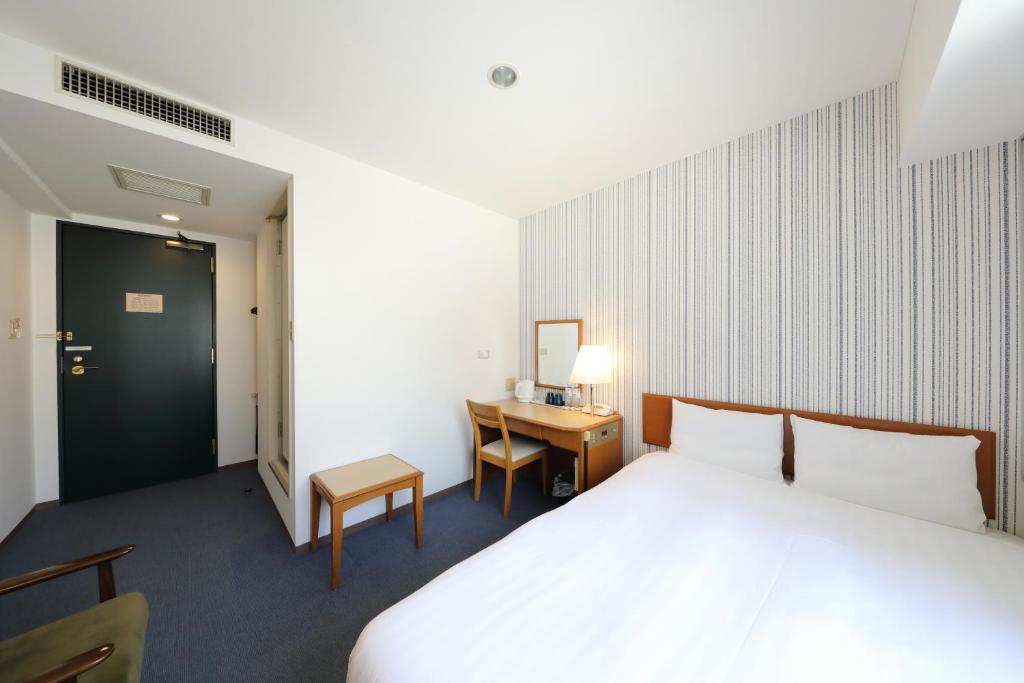 Smile Hotel Nihombashi Mitsukoshimae photo 2
