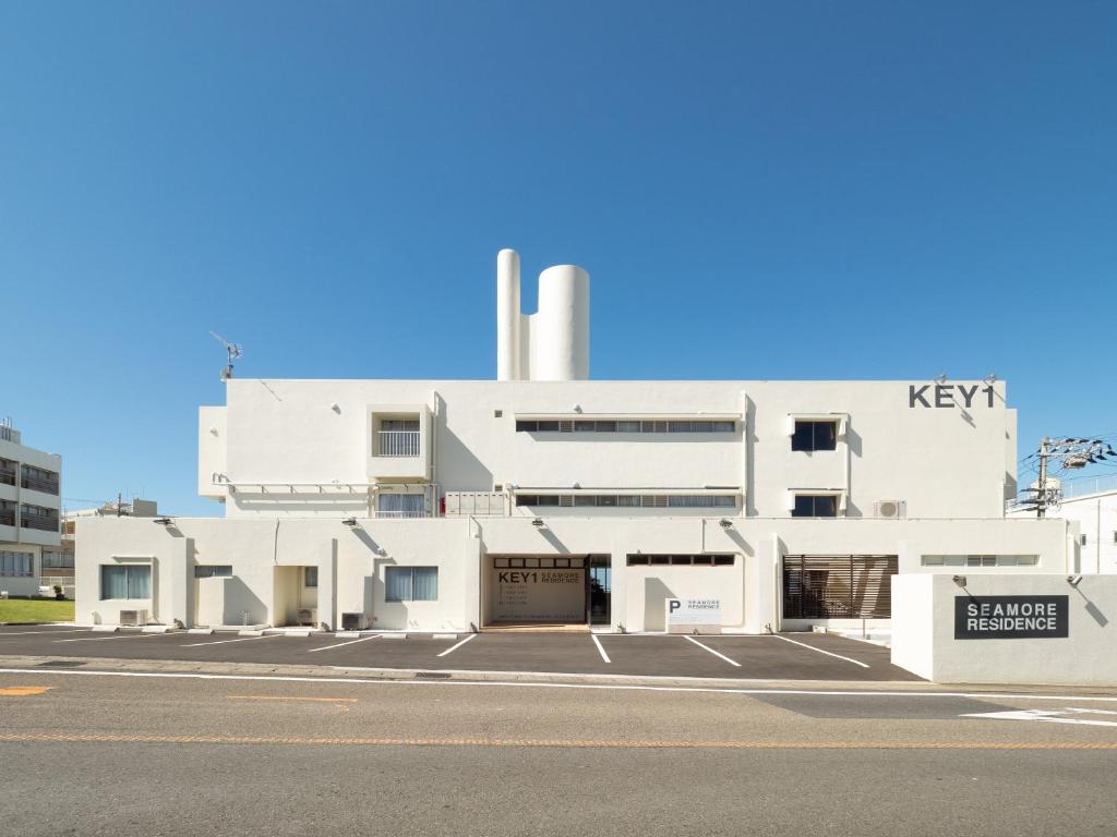 SEAMORE RESIDENCE photo 2