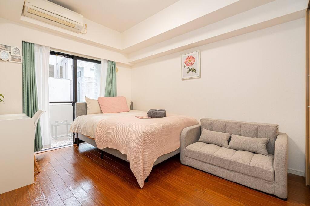 新宿区歌舞伎町舒适露台房源徒步3分钟地铁站 photo 2