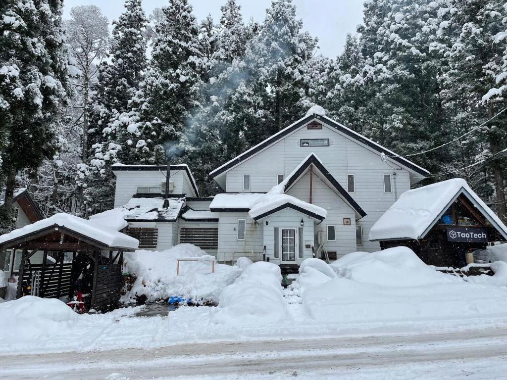 TaoTechHOUSE — photo 1