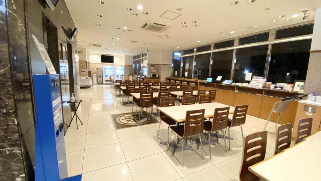 Toyoko Inn Okayama eki Nishi guchi Hiroba photo 3